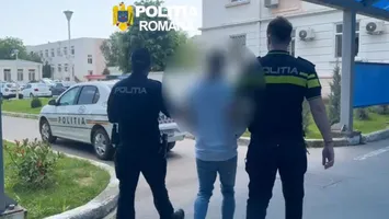 Tânăr de 18 ani, agresiv cu fosta iubită minoră. A vandalizat și o mașină de poliție
