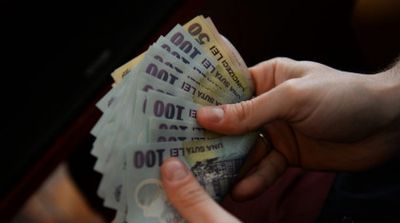 Domeniul cu cele mai mari salarii din România. Angajații câștigă 10.000 de lei pe lună