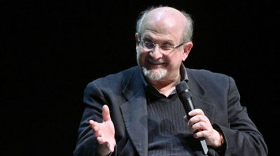 Cine e atacatorul lui Salman Rushdie. Bărbatul susține că este nevinovat și nu dădea semne că ar fi violent