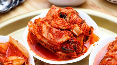Rețeta zilei / Cum prepari kimchi, una dintre cele mai populare mâncăruri asiatice. VIDEO