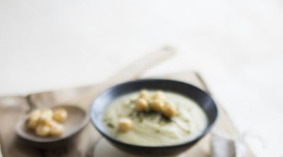 Rețeta zilei / Cum prepari cea mai delicioasă supă de conopidă. Rețeta pe care o pot încerca și cei care țin dietă