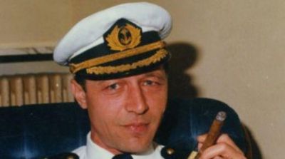 Traian Băsescu, DECLARAŢIE ŞOC despre soţia lui! Ce făcea când era căpitan. Se întâmpla în FIECARE PORT