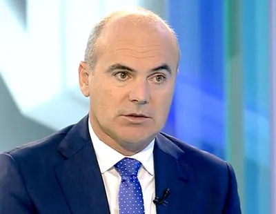 Rareș Bogdan: „După redistribuire, PSD-PNL poate obţine 20 de mandate de europarlamentari. SOS-ul doamnei Şoşoacă nu va intra în Parlamentul European, iar AUR nu va lua mai mult de cinci-şase mandate”