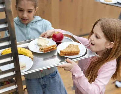 Programul ”Masa Sănătoasă”. Doar o treime dintre școlile selectate vor beneficia de mese calde. Ce arată raportul World Vision