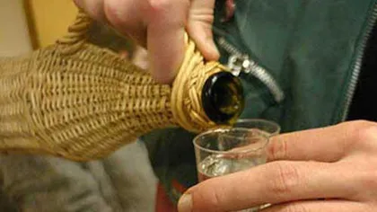 Artificiul din lege care te lasă să ai în pivinţă și 200 de litri de ţuică fără să plăteşti taxe