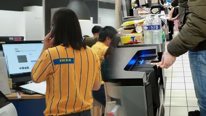 IKEA dă afară 850 de angajaţi. Este al doilea val de concedieri la gigantul de mobilă