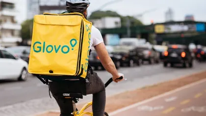 Se vinde Glovo România. Delivery Hero cedează operațiunile din 14 țări