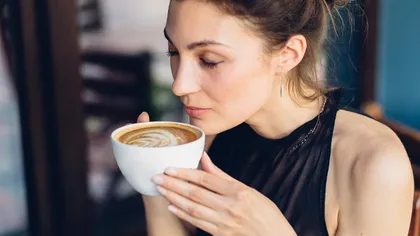Cum prepari cafeaua care te ajută să dai jos kilogramele în plus. Ingredientul minune care topeşte grăsimea de sub costumul de baie