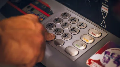 Vin bani pe card. Cererile se depun până pe 30 mai inclusiv, apoi plăţile se sistează