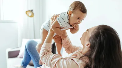 Mamele care pierd dreptul la indemnizația pentru creșterea copilului. Ce sume se dau de la stat în 2025