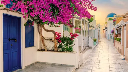 Adio Santorini și Mykonos! Noua perlă a Greciei pentru vacanța de vară. E ireal de frumoasă