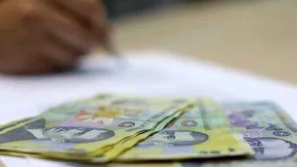 Statul le ia românilor banii de pe card. Suma minimă este de 5.000 de lei