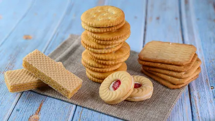 Întrebarea care bagă pe toată lumea în ceață. De ce biscuiții au găuri și care este rolul lor, de fapt