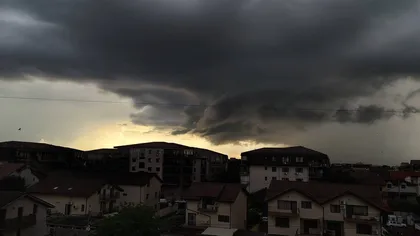 Risc mare de viituri după furtunile de Cod roşu. Alertă de ultimă oră
