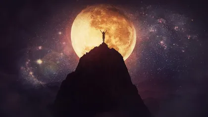 3 ZODII care se bucură de MAGIA COSMICĂ a Lunii pline în Capricorn din 10 iulie 2025