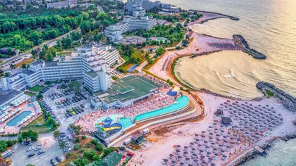 Primăria unei comune din România a cheltuit 30.000 de euro pentru a trimite angajații la ”cursuri de formare” pe litoral, în regim all inclusive. Ce spune primarul: ”Sunt banii mei, nu-i iau de la nimeni”