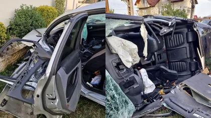 Accident spulberător în Argeș. Doi tineri de 21 și 23 de ani au murit după ce s-au izbit frontal. Imaginile sunt cutremurătoare VIDEO