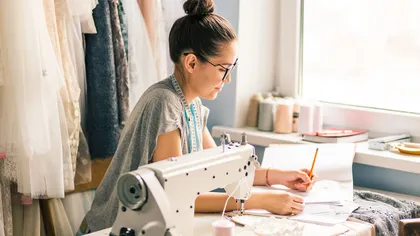 Angajări 2025. Se caută croitori, sudori şi agronomi. Soluţia vine tot de la munncitorii din Asia