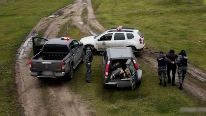 Percheziții uriașe în România, în plin scandal al prețului la combustibil. Rețea de contrabandă cu motorină și benzină, vizată de DIICOT. 11 firme în vizorul procurorilor