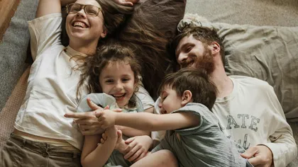 Alocații pentru copii 2026. CÂND se dau banii în ianuarie, CÂT se acordă pentru fiecare copil