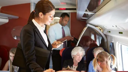 Ce obligații are un însoțitor de zbor pe avion privat și ce salariu primește: „Trebuie să fii un om care nu se teme de muncă grea”