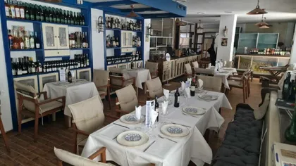 Semnele discrete care ar trebui să te ridice de la masă. Ce observă bucătarii înainte să comande într-un restaurant