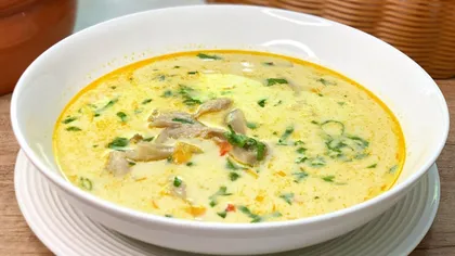 Cum se face ciorba de pleurotus, una dintre cele mai apreciate mâncăruri de post. O imită perfect pe cea de burtă
