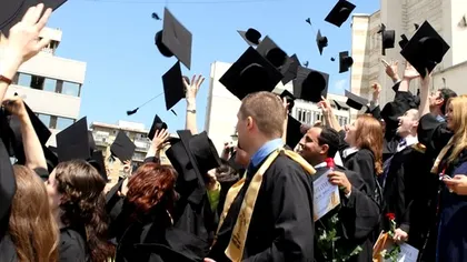 A crescut rata de angajare a absolvenţilor români de studii superioare. Salariile acestora ajung până la 13.000 de lei