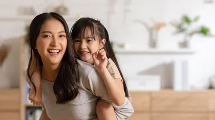 Salariul unei bone thailandeze în 2026: Câți bani primește în funcție de regimul de lucru, experiență și oraș