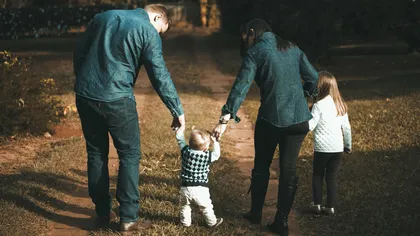 Un nou proiect de lege i-ar putea scuti pe părinți de impozitul pe venit. Situațiile în care ar putea fi aplicată regula