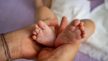Vouchere de 15.000 de lei și trei zile de concediu plătit pentru angajatele care recurg la fertilizarea in vitro. Cum se acordă sprijinul de la stat