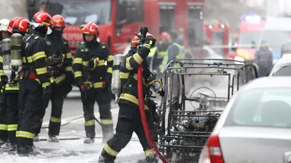 Primele măsuri după ce o mașină electrică a luat foc în mers. Verificări aprige la RAR, modelul implicat a fost scos de la vânzare