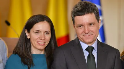 Povestea de iubire dintre Nicușor Dan și Mirabela Grădinaru. De la o întâlnire în club la o familie unită