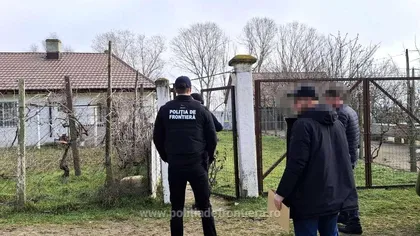 Poliţiştii de Frontieră din cadrul Gărzii de Coastă au capturat de la braconieri 15 kg de icre negre, 48 de kg de sturion şi importante sume de bani GALERIE FOTO