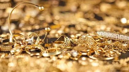 Românii sunt „sugrumați” de taxe. O româncă și-a amanetat aurul ca să-și poată plăti contribuțiile la timp: „M-am împrumutat în amanet”