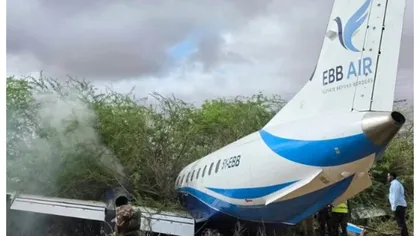 Un avion cu 32 de pasageri a ratat pista la aterizare. Mesajul preşedintelui: „Vom construi alt aeroport”