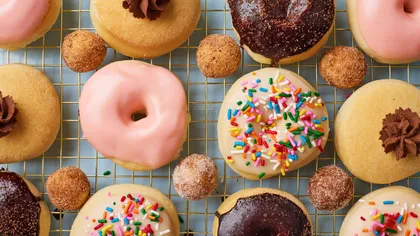 O celebră gogoșerie, în faliment. Clienții făceau cozi de sute de metri pentru cumpăra produsele