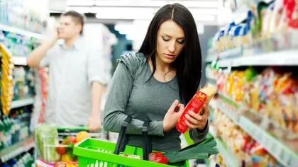 Românii aleg să cumpere produse la ofertă în urma scumpirilor: Ce spune specialiștii: „O politică inteligentă de promoții și oferte poate să fidelizeze o bază de clienți”