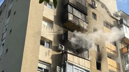 Incendiu într-un bloc cu 8 etaje din Arad: 25 de persoane s-au autoevacuat, o femeie a primit îngrijiri medicale