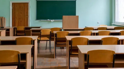 Sindicaliștii din educație adună semnături pentru grevă generală, însă profesorii par resemnați. ”S-au înțeles pe sub mână cu politicul. Nu am semnat nici eu, nici colegii”