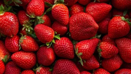 Topul fructelor cu cele mai multe pesticide: Ce fruct are o rată de contaminare de peste 70% și ce recomandă experții