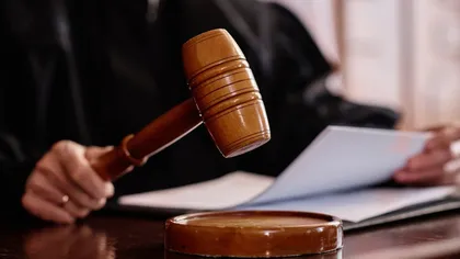 Militari și funcționari publici, implicați într-o fraudă de peste 1 milion de lei cu vacanțe false