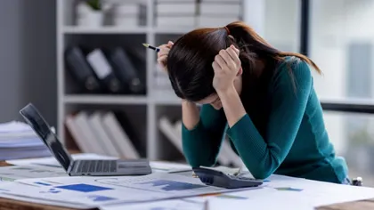 Sondaj: 1 din 3 femei acuză discriminări la locul de muncă după ce devin mame