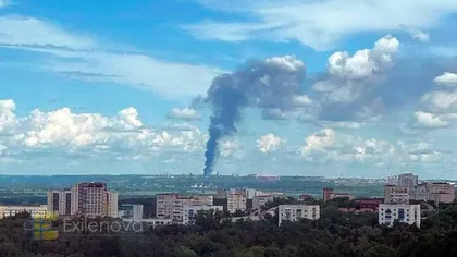 Ucraina a lovit o altă rafinărie în Rusia. Preţurile carburanţilor explodează, Putin apelează la importuri din India