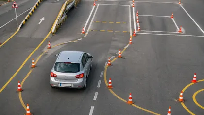 Se schimbă regulile pentru românii care vor să obțină permisul de conducere. Proba în poligon ar putea fi reintrodusă în examenul auto