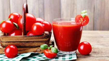 Suc de roșii de casă după rețeta bunicii. Opt pași simpli pentru un rezultat delicios