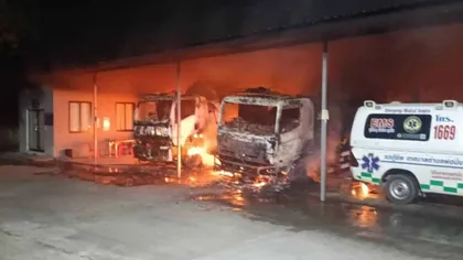 Peste 50 de atacuri incendiare coordonate în sudul Thailandei. Două persoane au fost rănite VIDEO