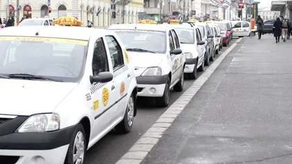 Taximetristă din Cluj-Napoca, revoltată de criticile care se aduc breslei în care activează: „Aruncați cu pietre în taximetriști, dar când tariful dinamic de la Bolt este în aer, tot la noi deschideți ușa”
