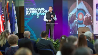 Patrick Paine, de la Harvard, spune cum ar putea fi „resetată” vârsta biologică. Primele idei care au ajuns pe scena Congresului Internațional al Longevității