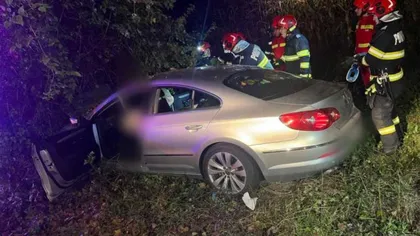 Accident rutier grav în Prahova. Un tânăr de 19 ani murit și doi au fost răniți după ce au ieșit cu mașina în decor
